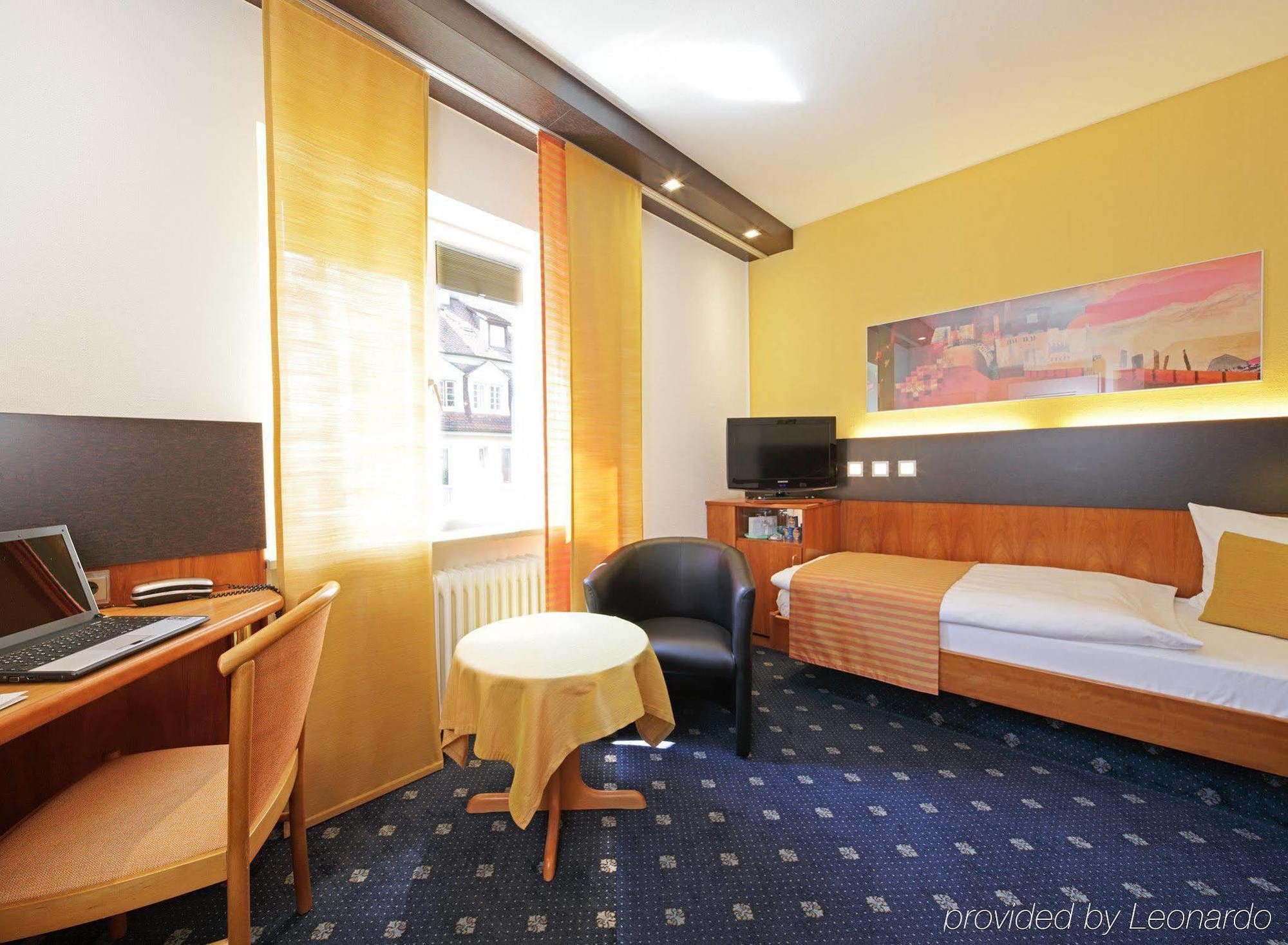 Park Post Hotel 4*